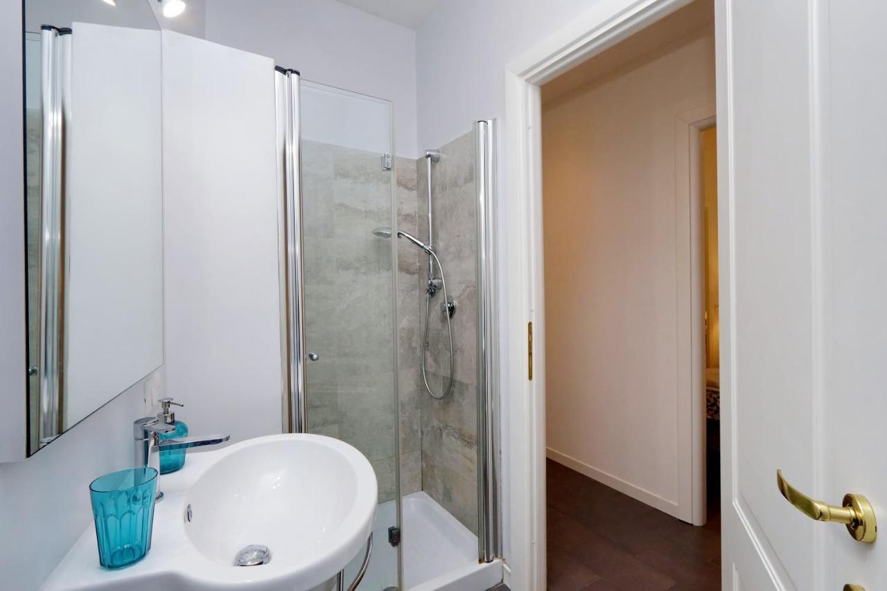 Monti charming apartment - Rome short let Service Extérieur photo