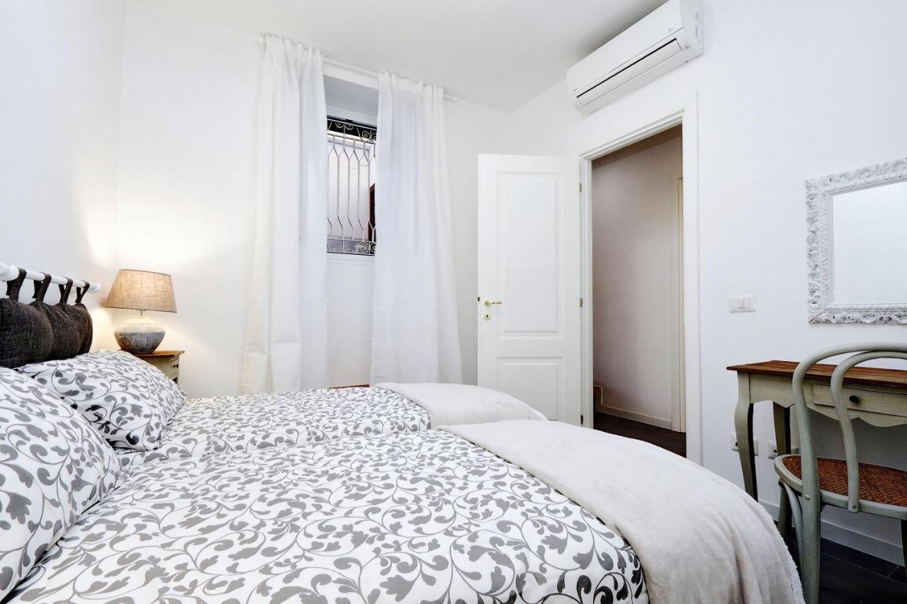 Monti charming apartment - Rome short let Service Extérieur photo