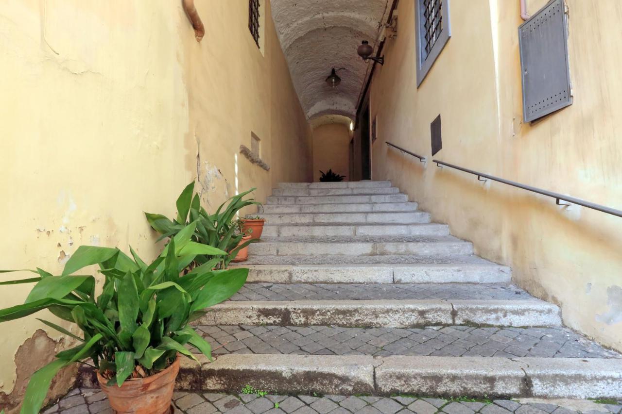 Monti charming apartment - Rome short let Service Extérieur photo